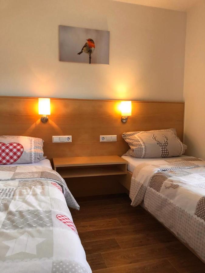 Ferienhaus Moni Mit 2 Separaten Wohnungen Am Silbersee Frielendorf 外观 照片